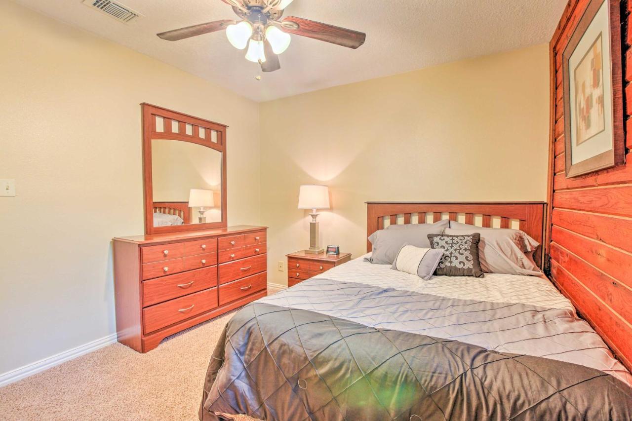 Spacious Kemah Clear Lake Home With Porch And Fire Pit المظهر الخارجي الصورة